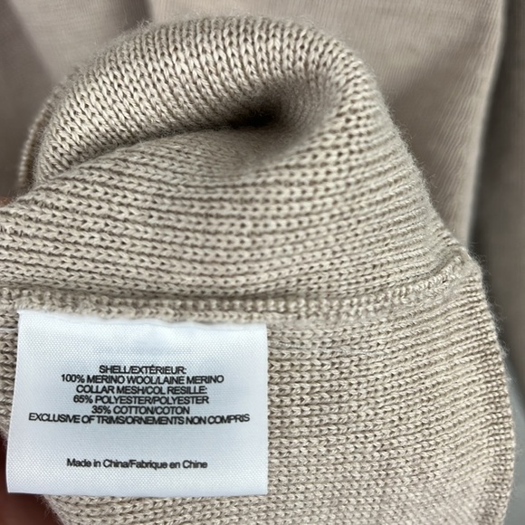 Tory Burch beige embellished v-neck sweater - Picture 4 of 5